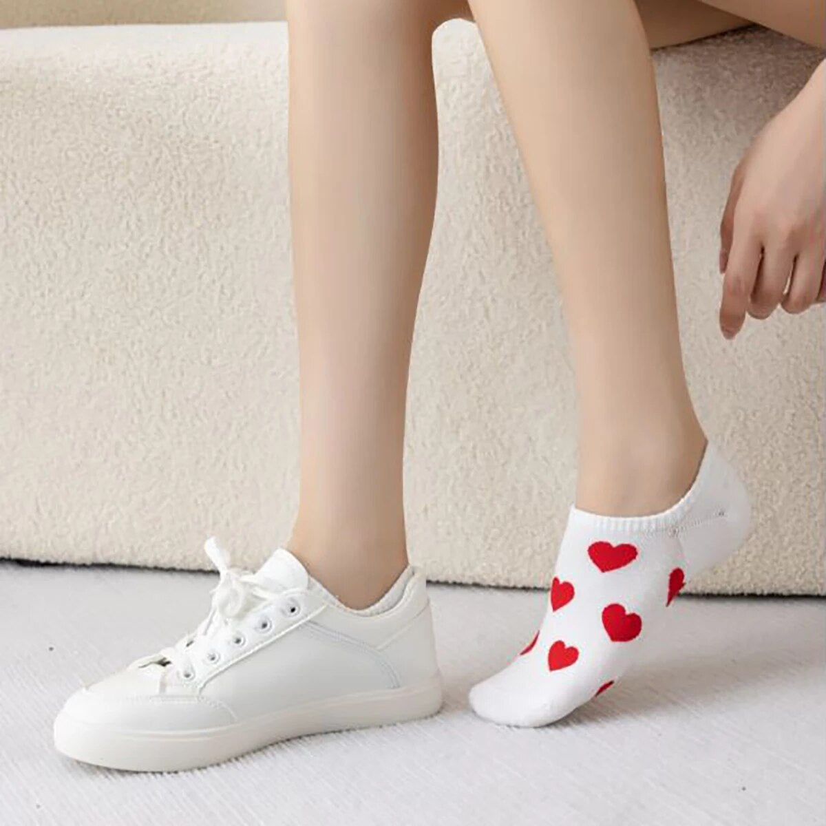 Anysox 5 Pairs Size 36-39 White with Red Hearts Fashion Socks High Quality Breathable Cotton Foor Wear for Ladies