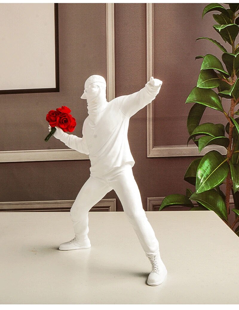 Anyhouz Home Figurine Nordic Flower Thrower Statue White Resin