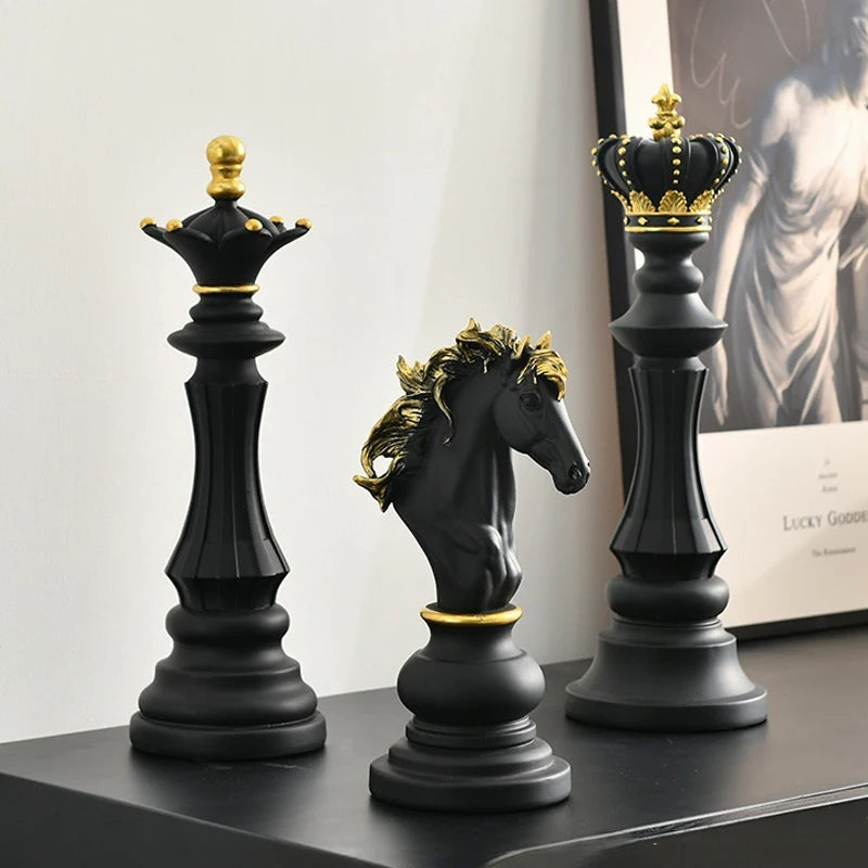 Anyhouz Home Figurine Chess Piece Black Queen Medium Resin